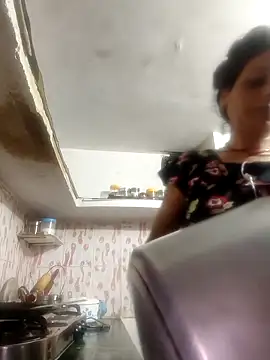 ISHANI-SINGH online show from April 2026 02:56:02 PM