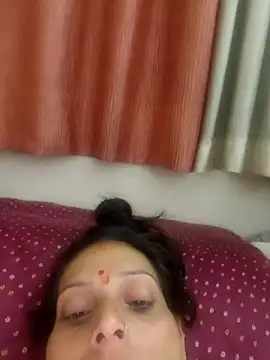 ISHANI-SINGH online show from March 2026 03:33:01 PM