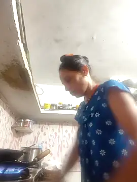 ISHANI-SINGH online show from April 2026 01:19:01 AM