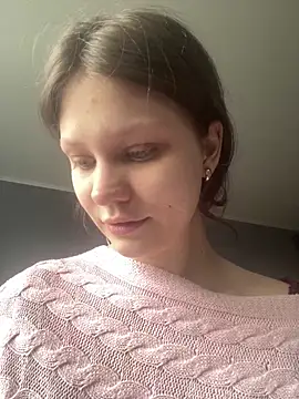 Snapshot of Lunliss chatting on November 2025 10:42:02 AM Lunliss online show from November 2025 10:42:02 AM