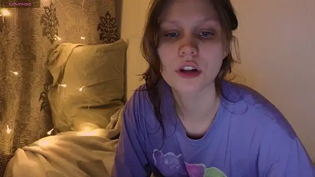 Lunliss online show from February 2026 10:10:02 PM