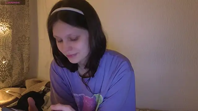 Lunliss online show from February 2026 09:25:02 PM