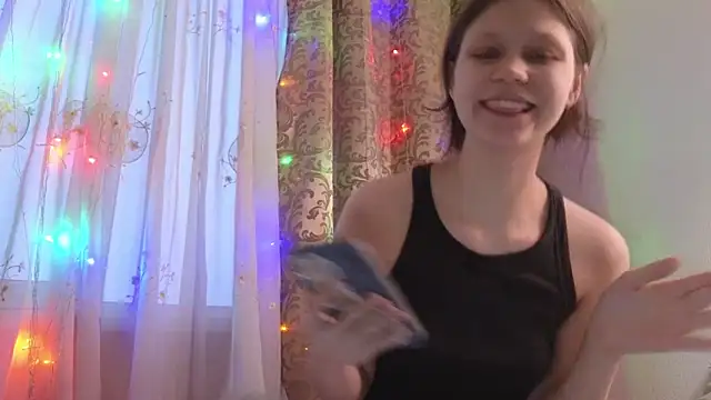 Lunliss online show from February 2026 03:24:01 PM