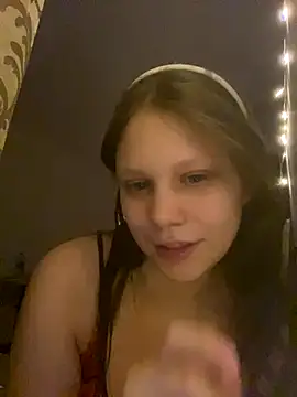 Lunliss online show from December 2025 12:44:02 AM