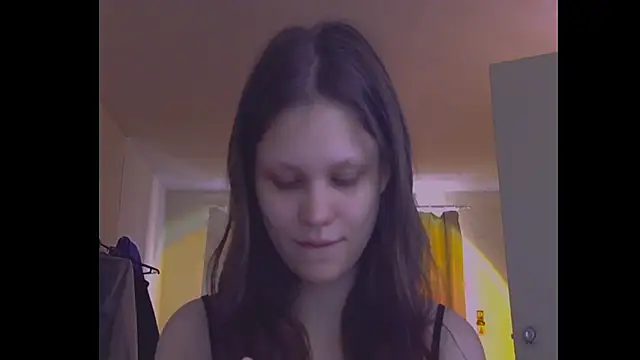 Snapshot of Lunliss chatting on August 2026 04:26:01 PM Lunliss online show from August 2026 04:26:01 PM