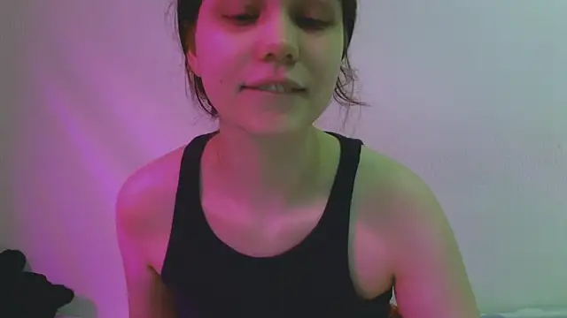 Lunliss online show from March 2026 12:34:01 AM