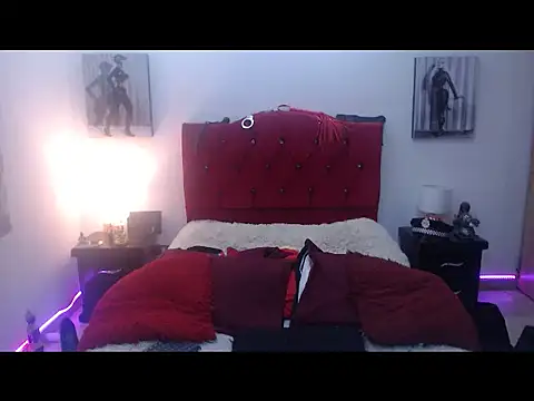 CharlotteBrooks online show from April 2026 02:51:02 AM