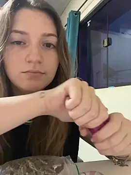 SafadaJS online show from December 2025 08:31:01 AM