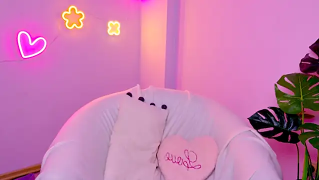 CindySparkl online show from December 2025 03:38:02 AM