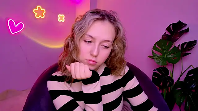 CindySparkl online show from March 2026 03:30:02 AM