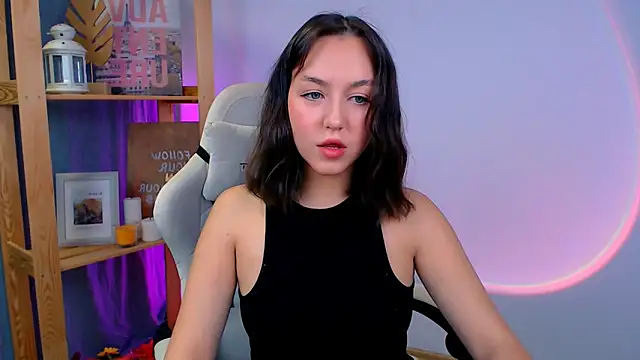 CindySparkl online show from November 2025 07:12:01 AM