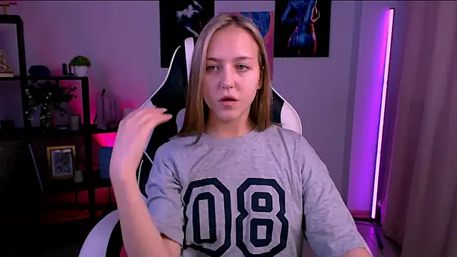 CindySparkl online show from February 2026 03:39:01 AM