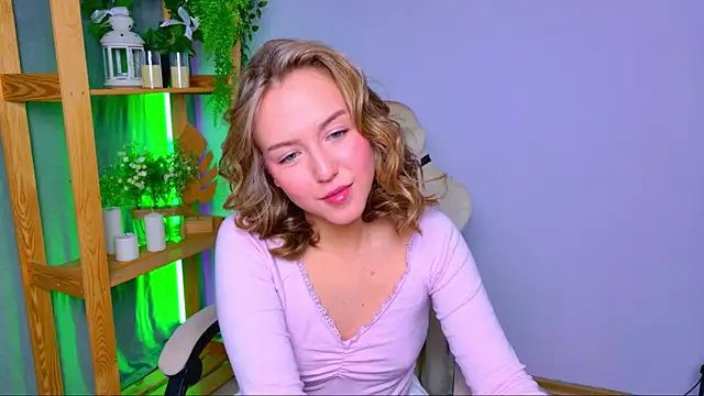 CindySparkl online show from February 2026 06:19:02 AM