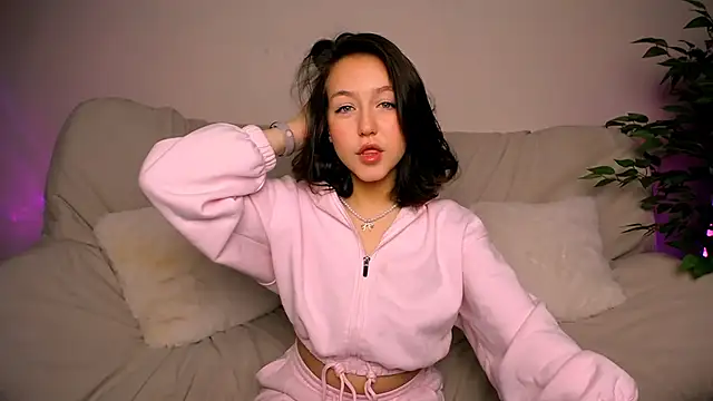 CindySparkl online show from November 2025 03:28:01 AM