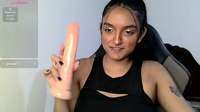 Snapshot of Ari_20_ chatting on October 2025 11:30:01 PM Ari 20 online show from October 2025 11:30:01 PM