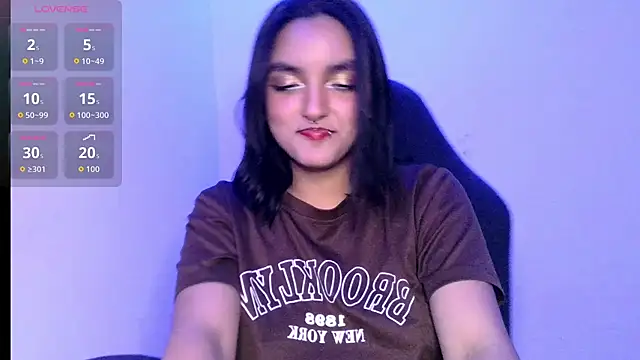 Snapshot of Ari_20_ chatting on November 2025 09:26:01 PM Ari 20 online show from November 2025 09:26:01 PM