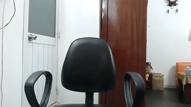 youngmin 09 online show from November 2025 10:57:01 PM