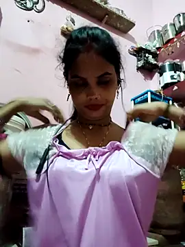 Snapshot of Cut_ragni chatting on October 2025 05:15:02 PM Cut ragni online show from October 2025 05:15:02 PM