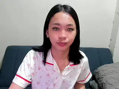 Snapshot of millany69 chatting on February 2026 04:52:02 AM millany69 online show from February 2026 04:52:02 AM