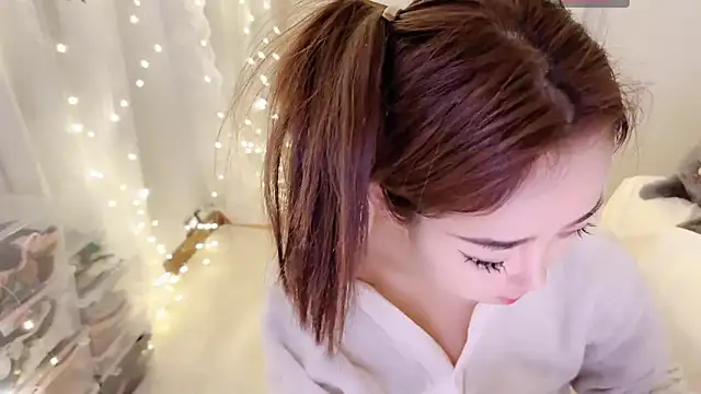 charlotte520 online show from November 2025 01:53:02 AM