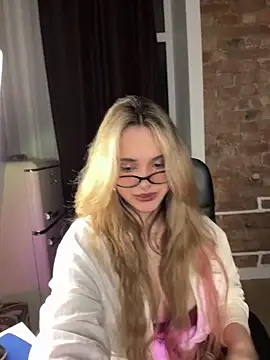 Chloe Ravens online show from September 2025 08:15:02 PM