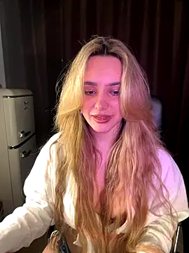 Chloe Ravens online show from October 2025 08:10:01 PM