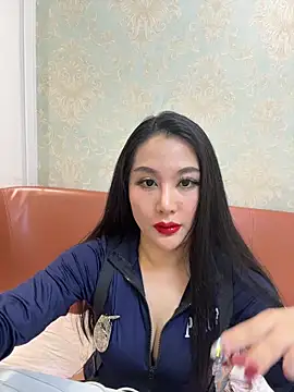 Candice888 online show from April 2026 02:11:01 PM