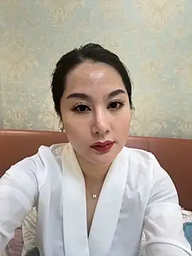 Candice888 online show from October 2025 12:37:02 PM