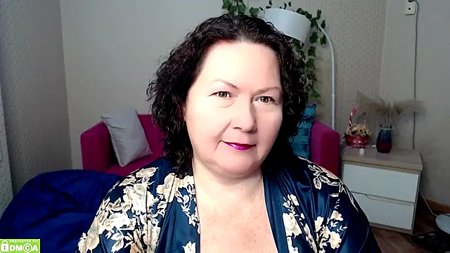 Snapshot of milf_hornys chatting on December 2025 05:34:02 PM milf hornys online show from December 2025 05:34:02 PM