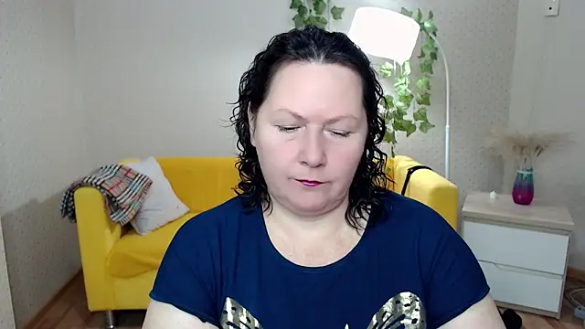 Snapshot of milf_hornys chatting on November 2025 05:13:02 PM milf hornys online show from November 2025 05:13:02 PM