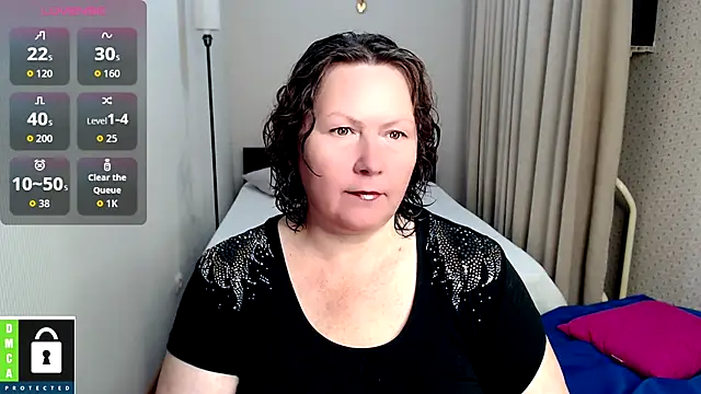 Snapshot of milf_hornys chatting on October 2025 04:19:02 PM milf hornys online show from October 2025 04:19:02 PM