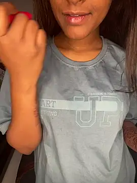 mickle james online show from March 2026 10:35:02 PM