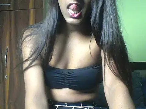 mickle james online show from November 2025 08:03:01 PM