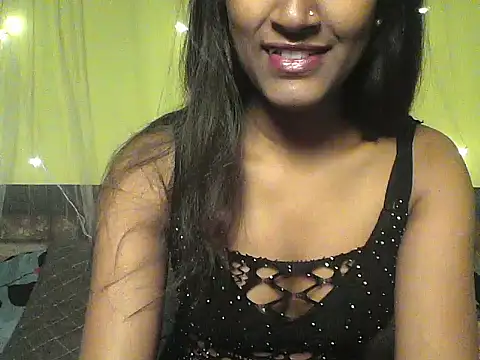 mickle james online show from December 2025 03:35:01 AM