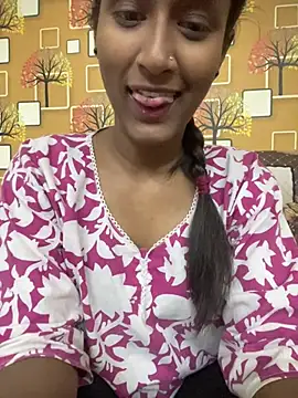 mickle james online show from March 2026 06:42:02 PM