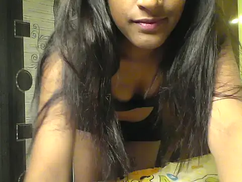 mickle james online show from December 2025 07:02:02 PM