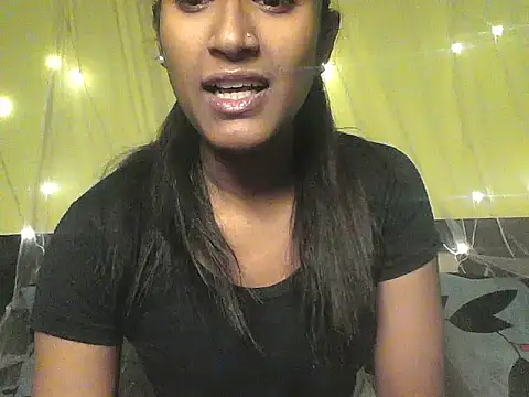 mickle james online show from December 2025 03:38:02 PM