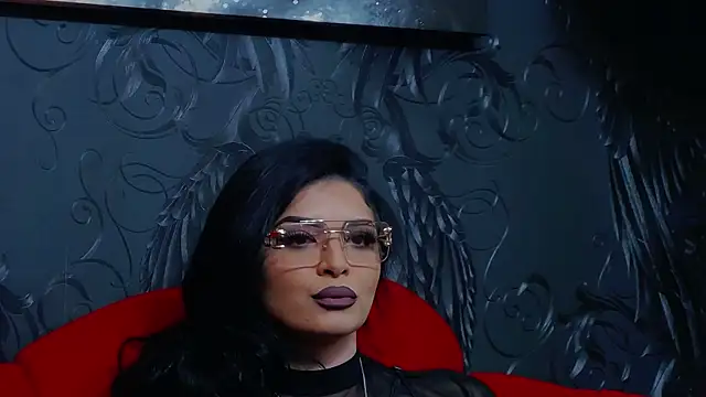 Snapshot of DevashaQueenX chatting on April 2026 07:42:02 AM DevashaQueenX online show from April 2026 07:42:02 AM