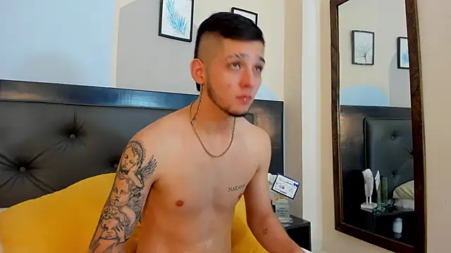 Mathewboy1 online show from April 2026 11:33:01 AM