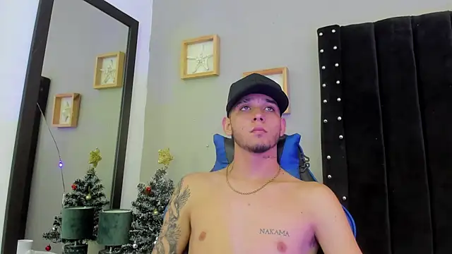 Mathewboy1 online show from December 2025 07:16:02 PM