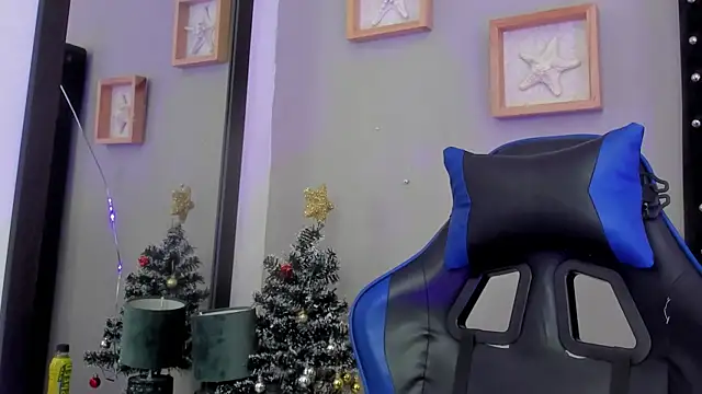 Mathewboy1 online show from December 2025 07:25:02 PM