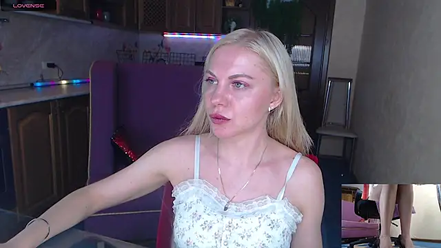 LiSinDoll online show from October 2025 06:59:01 AM