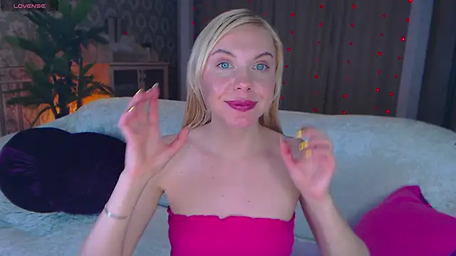 LiSinDoll online show from November 2025 09:02:02 AM