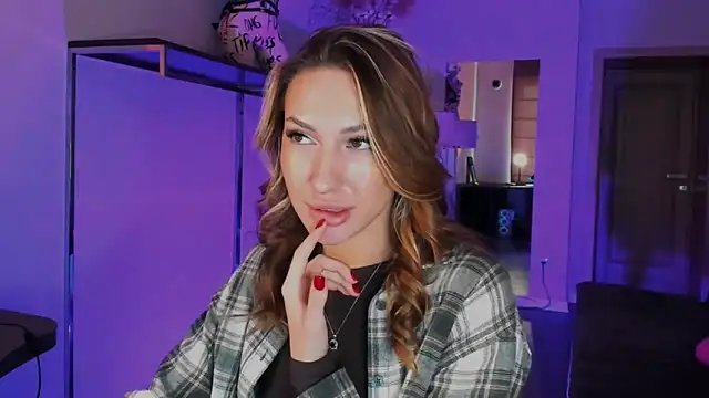 MariGven online show from November 2025 07:41:01 AM