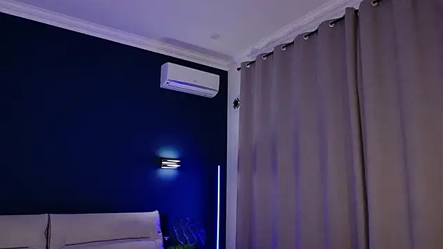 MariGven online show from November 2025 01:33:01 PM