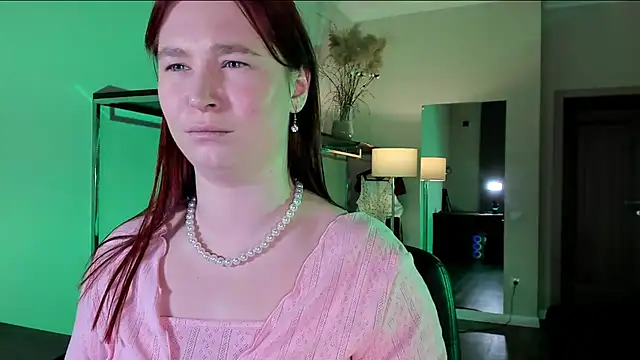 Snapshot of Meri_Cutte chatting on December 2025 01:46:01 PM Meri Cutte online show from December 2025 01:46:01 PM