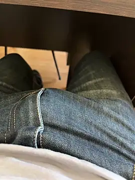 Cruel00 online show from October 2025 10:46:01 AM