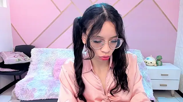 Snapshot of Giaa_rossi chatting on November 2025 01:05:01 PM Giaa rossi online show from November 2025 01:05:01 PM