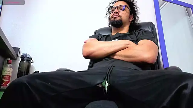 Ernesto-Rodriguez82 online show from January 2026 02:15:02 AM