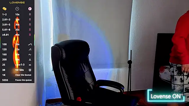 Snapshot of Ernesto-Rodriguez82 chatting on November 2025 02:53:01 PM Ernesto-Rodriguez82 online show from November 2025 02:53:01 PM